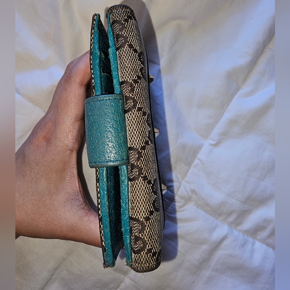 Authentic Gucci Wallet - Picture 15 of 17